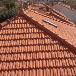 Edilians Tuile En Terre Cuite à Emboîtement Grand Moule Faiblement Galbée - Marseille Poudenx - Rouge -VMZinc Boutique tuile 20marseille 20poudenx 20rouge 20amb